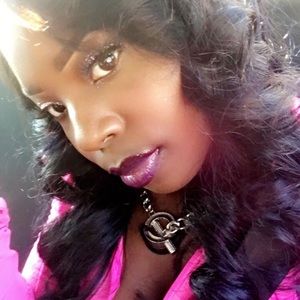 Meet your Posher, Malikah